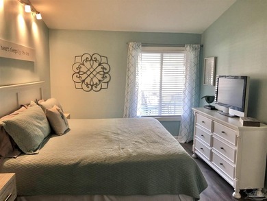 Beautiful Pensacola Beach getaway &/or income producing beach - photo 8