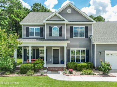 Welcome to this beautifully maintained home, perfectly situated - photo 3