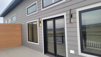 Welcome to luxury living redefined in Lakeshore Estates!! - photo 15