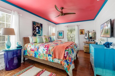 Experience the grandeur of this exceptional six bedroom, five - photo 39