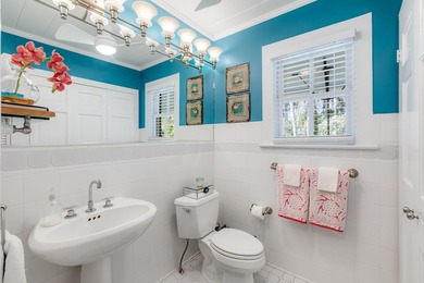 Experience the grandeur of this exceptional six bedroom, five - photo 41