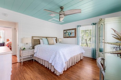Experience the grandeur of this exceptional six bedroom, five - photo 42