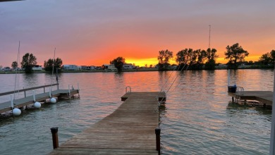 Waterfront RV Lot w/private dock & Awning! - photo 2