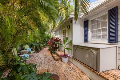 Experience the grandeur of this exceptional six bedroom, five - photo 46