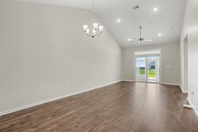 Welcome to this meticulously maintained 3-bedroom, 2-bathroom - photo 11