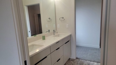 Welcome to luxury living redefined in Lakeshore Estates!! - photo 13