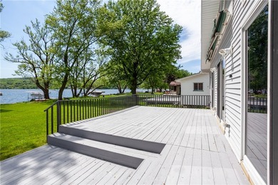 PRICE REDUCTION! All Year Around Lake Living at Its BEST! A RARE - photo 6