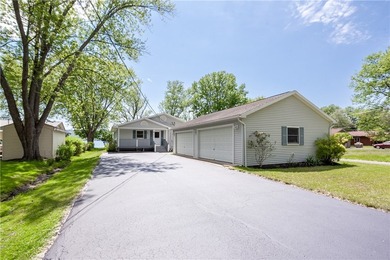 PRICE REDUCTION! All Year Around Lake Living at Its BEST! A RARE - photo 9