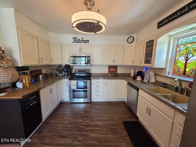 Discover this beautiful 3 bedroom, 2.5 bathroom LAKEFRONT home - photo 26