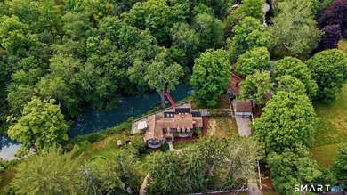 Revive a bygone era in this enchanting circa 1924 estate - photo 1