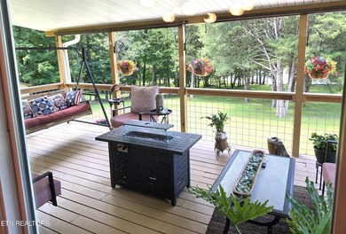 Discover this beautiful 3 bedroom, 2.5 bathroom LAKEFRONT home - photo 41