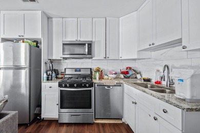 Beautiful East Rogers Park Brick 6 Unit investment opportunity - photo 4