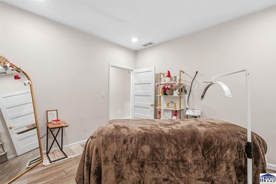 Prime location on West National Avenue in Brazil.  The property