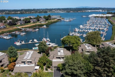 Columbia River - Multnomah County Condo For Sale in Portland Oregon