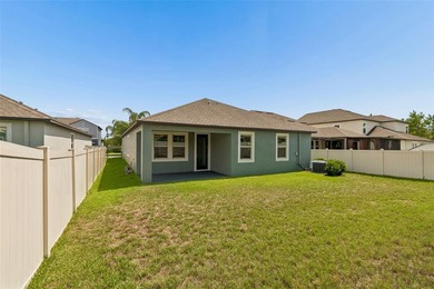 Welcome to this beautifully maintained 4-bedroom, 3-bathroom - photo 22