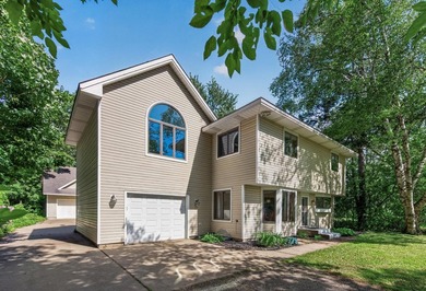 Welcome to 4929 West Lane, Minnetonka, Minnesota Nestled on a - photo 4