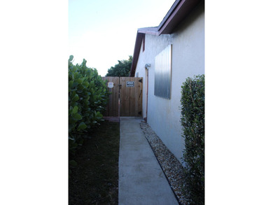 LOCATION,LOCATION,LOCATION OF Sweet Home! Freshly Painted, Long - photo 21