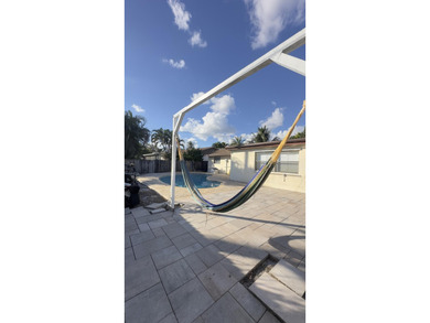 LOCATION,LOCATION,LOCATION OF Sweet Home! Freshly Painted, Long - photo 24
