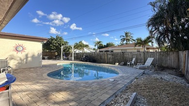 LOCATION,LOCATION,LOCATION OF Sweet Home! Freshly Painted, Long - photo 25
