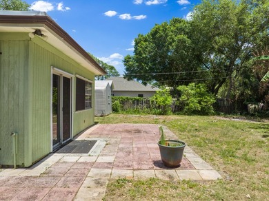 This inviting 2-bedroom, 2-bath Lakewood Park home blends - photo 31