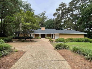 Lake Home Sale Pending in Tallahassee, Florida