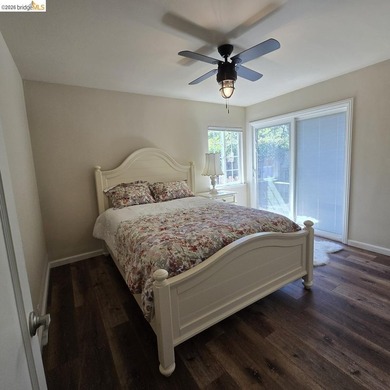 Rare Sun Valley opportunity on a level 8,480 sq. ft. lot - photo 18