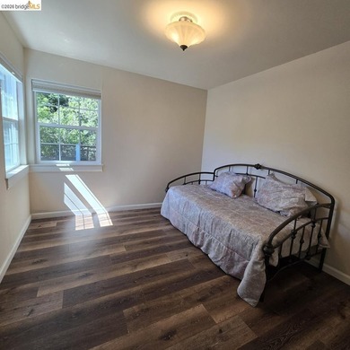 Rare Sun Valley opportunity on a level 8,480 sq. ft. lot - photo 23