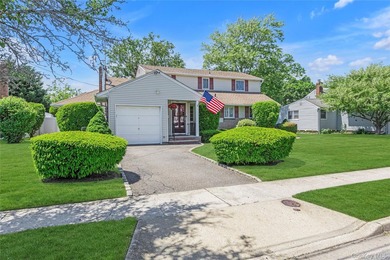Welcome Home! Introducing this beautifully maintained, spacious - photo 24