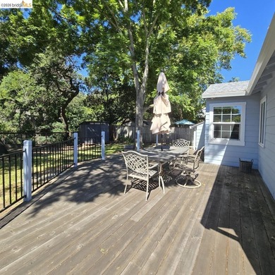 Rare Sun Valley opportunity on a level 8,480 sq. ft. lot - photo 25