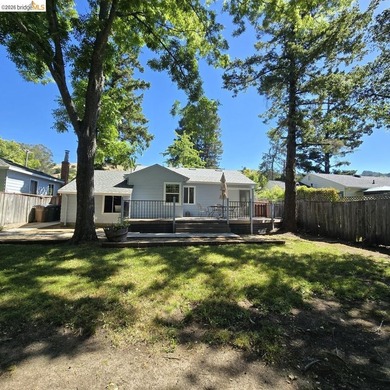 Rare Sun Valley opportunity on a level 8,480 sq. ft. lot - photo 27