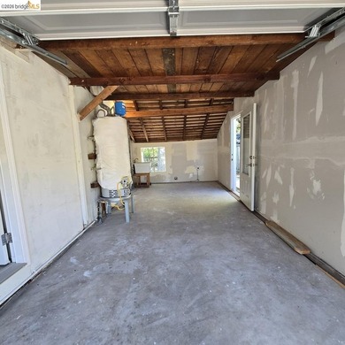 Rare Sun Valley opportunity on a level 8,480 sq. ft. lot - photo 35