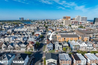 Rare Investment Opportunity! Legal duplex, Unit 1 consists of 3 - photo 35