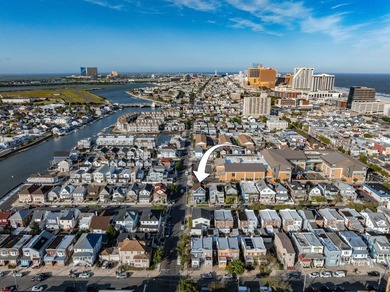 Rare Investment Opportunity! Legal duplex, Unit 1 consists of 3 - photo 36