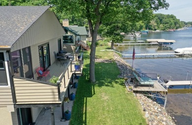 Welcome to *The SS Iverson* a totally renovated waterfront home - photo 3