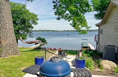 Welcome to *The SS Iverson* a totally renovated waterfront home - photo 9
