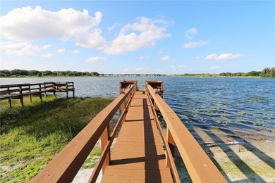 Welcome to your ideal 55+ LAKEFRONT retreat in beautiful Lake - photo 11