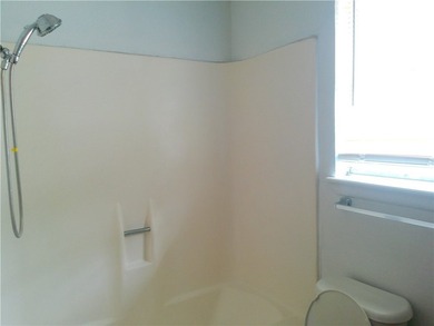 Charming 3-bedroom, 2-bath home located in the established - photo 12