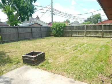 Charming 3-bedroom, 2-bath home located in the established - photo 15