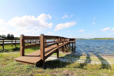 Welcome to your ideal 55+ LAKEFRONT retreat in beautiful Lake - photo 17
