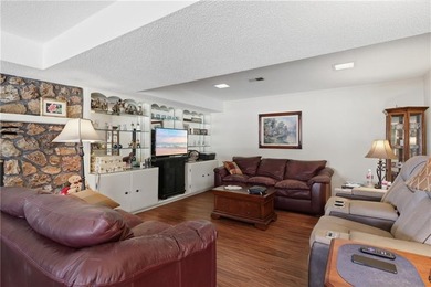 Experience the ultimate Lake of the Ozarks lifestyle at this - photo 18