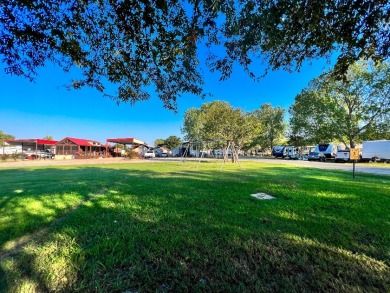 Waterfront RV Lot w/private dock & Awning! - photo 32