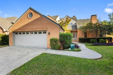 (private lake, pond, creek) Home For Sale in Irving Texas