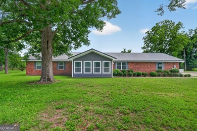 (private lake, pond, coastal) Home For Sale in Waycross Georgia