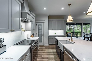PRACTICALLY NEW PERFECTION! Welcome to effortless East Tennessee - photo 25