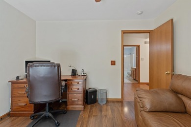 Move-in ready 3-bed, 3-bath ranch on a private, heavily wooded 1 - photo 26