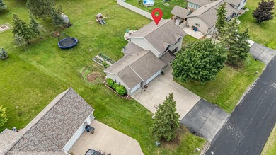 Come check out this beautiful 2-story home in the desirable Town - photo 41