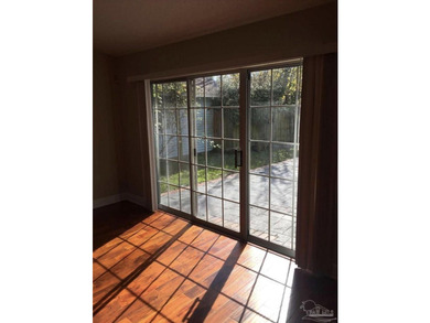 Beautiful brick home on a large end / corner lot in this quaint - photo 3
