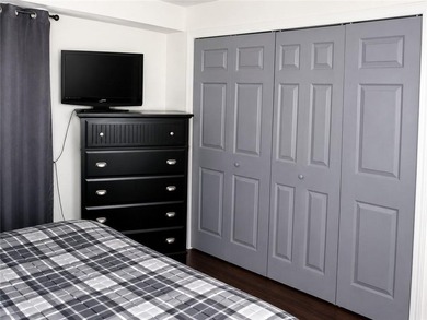 Imagine coming home to this beautifully maintained and updated - photo 13