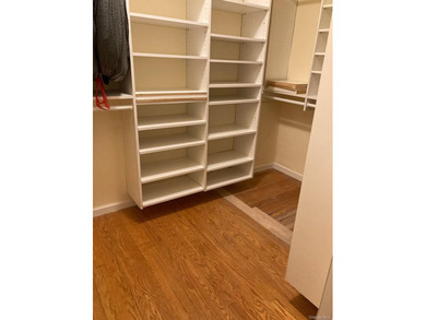 Spacious and sun-filled Junior 4 (2 Bedroom /1 bath) co-op in - photo 20