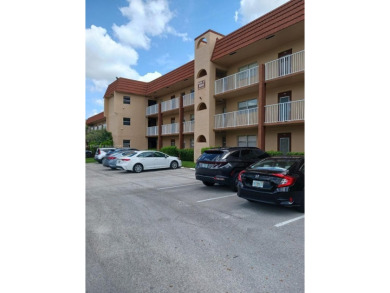 Lake Condo For Sale in Sunrise, Florida